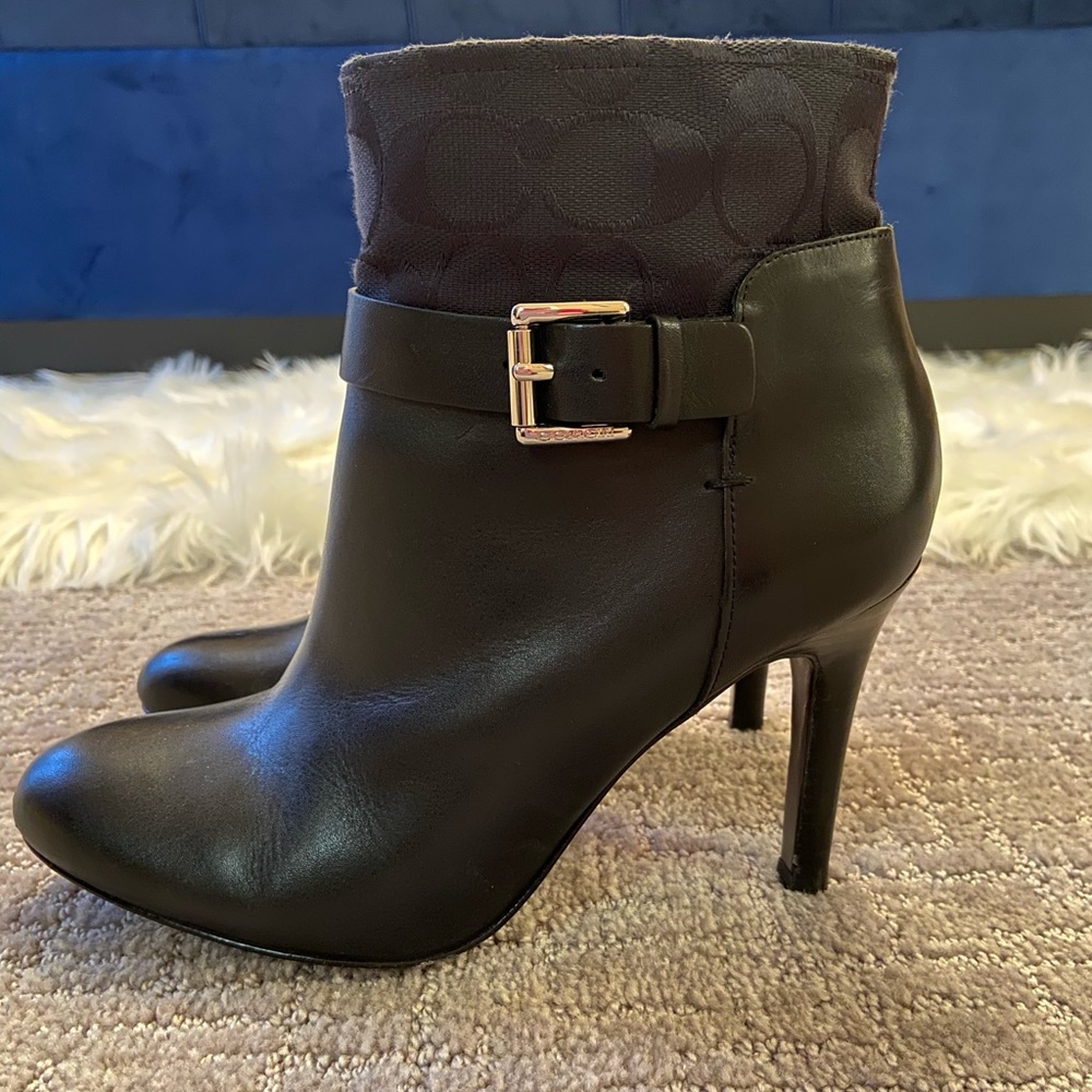 Coach Shoes - 7.5